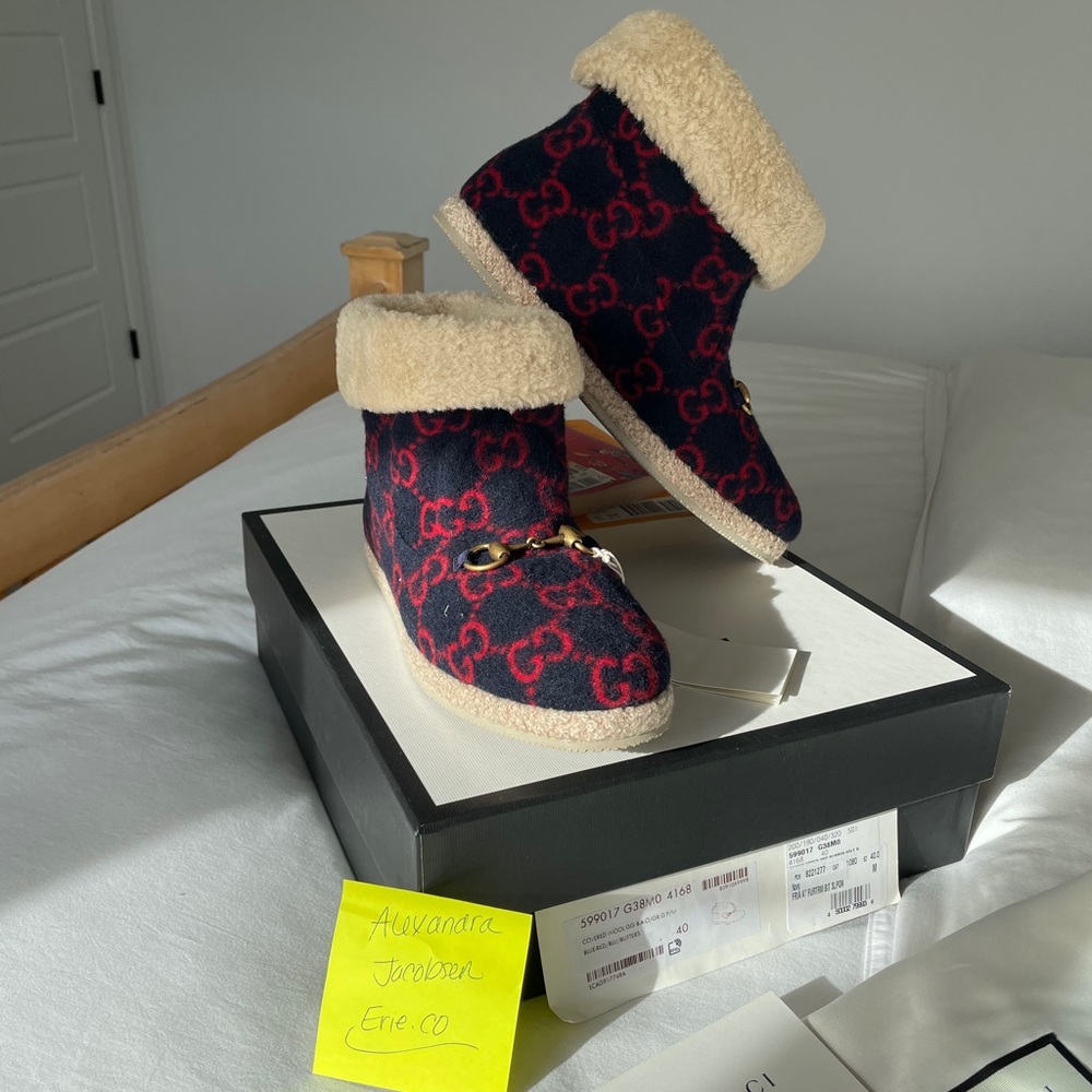 SOLD! Gucci Wool Friya Bootie